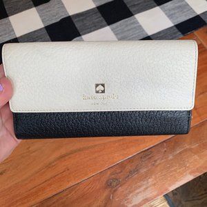 Black and Off White Kate Spade Wallet
